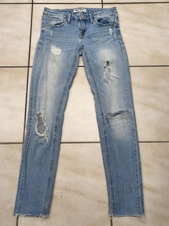 Tally Weijl Jeans blau mit Rissen Grösse 34