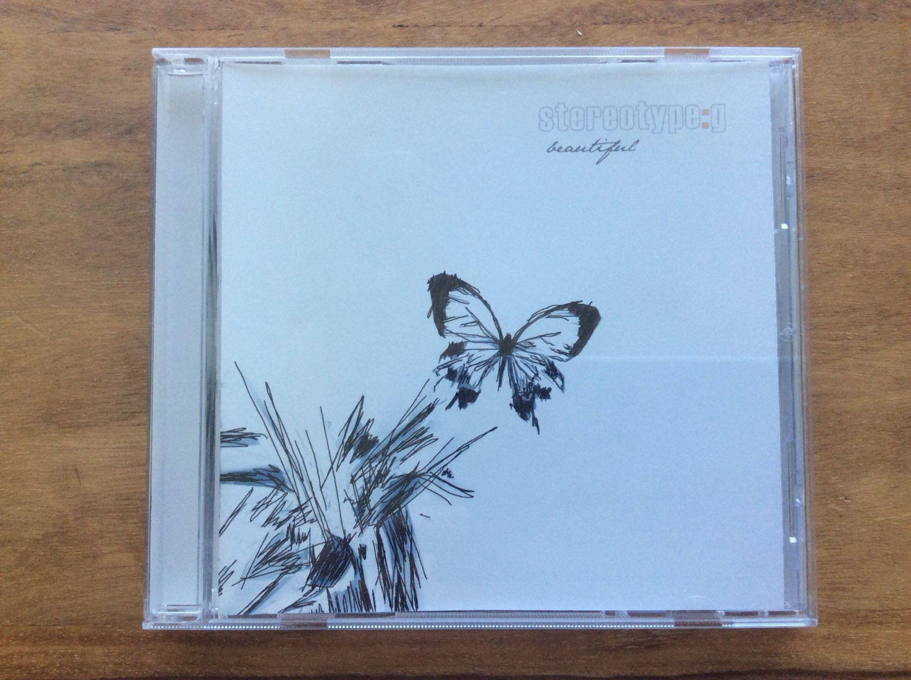 CD: CD Stereotype:g - beautyful – Usato da Horgen venduto da flyingpenguin2000