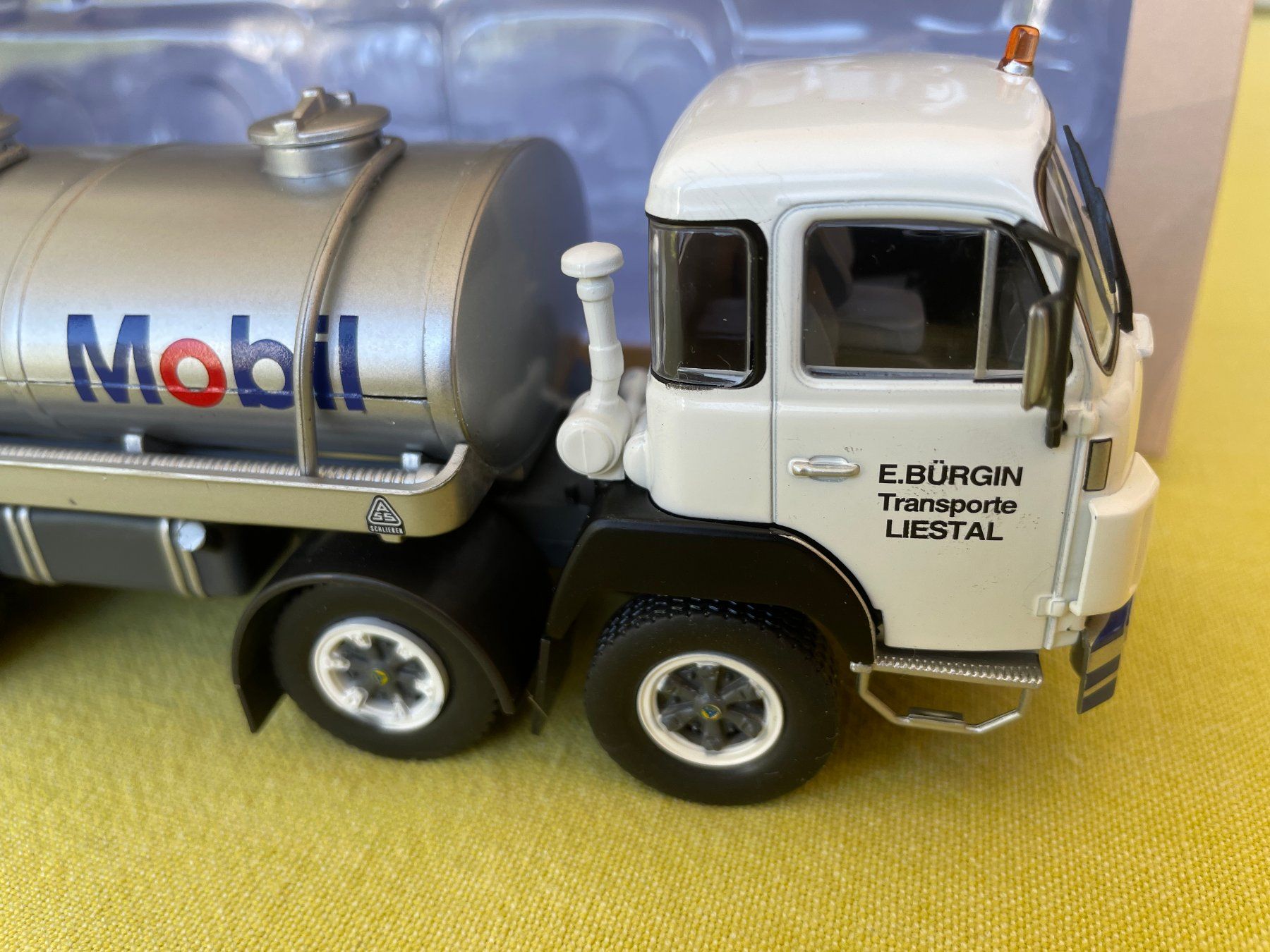 Saurer Modellautos: Saurer-Modell 4-Achser 1:43  "Bürgin Liestal" – Neu und originalverpackt aus Arbon von atorum 2