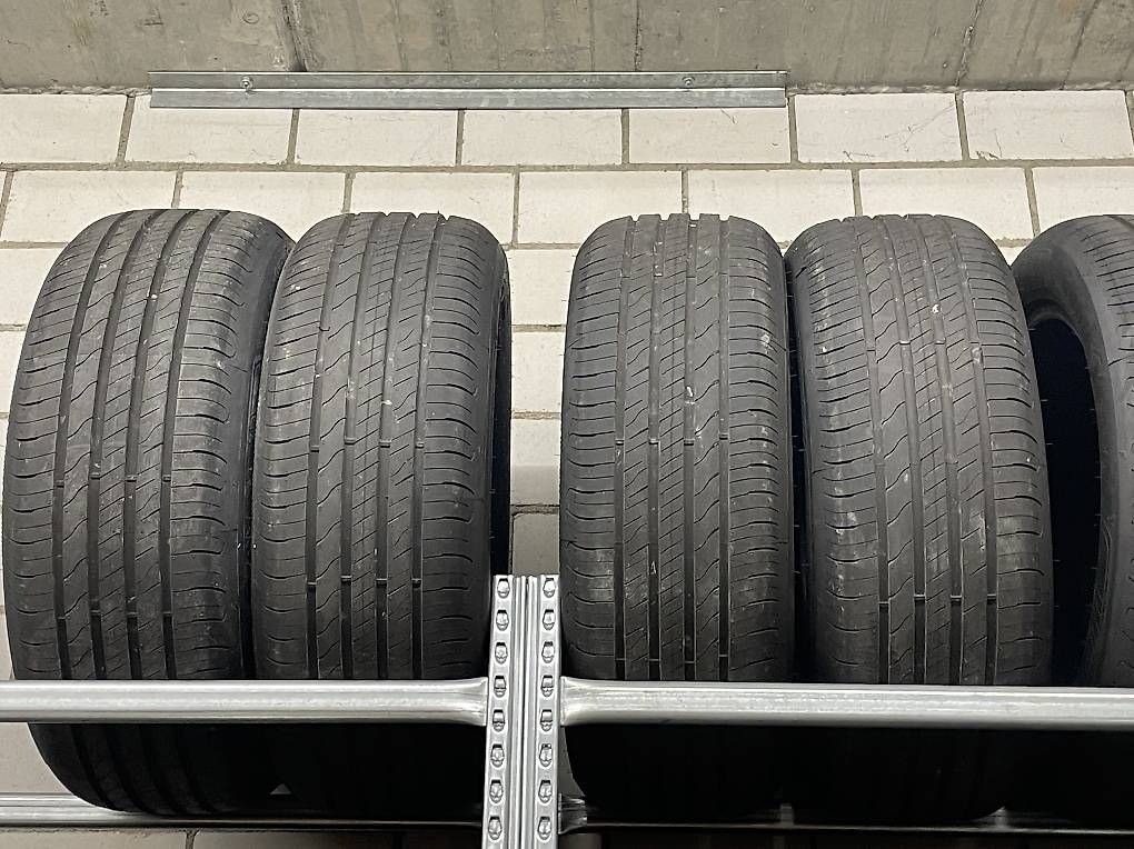 Pneus & Kompletträder: 215/55R17 – Gebraucht aus Oberrohrdorf von nuba78