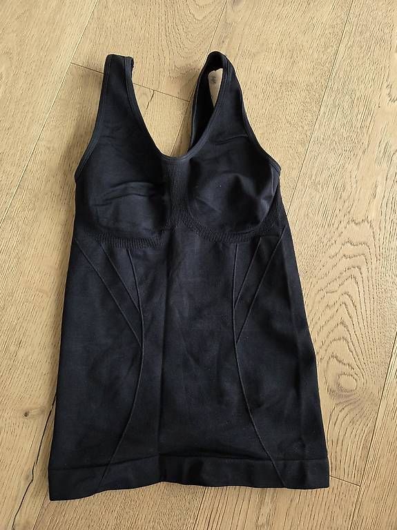 Altra biancheria intima: Shapewear Oberteil M schwarz – Usato da Hilterfingen venduto da boal1980