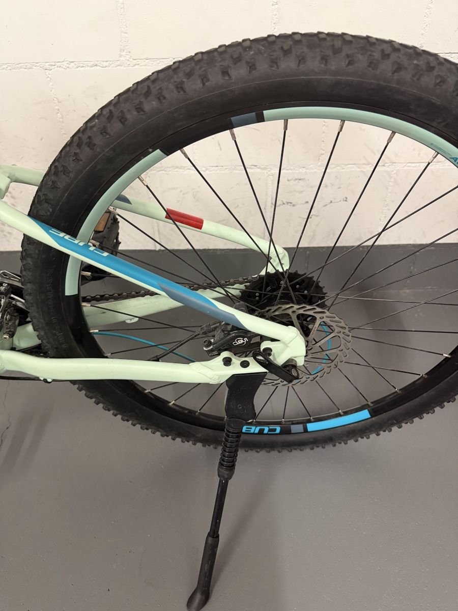 Cube Biciclette: Fahrrad Cube 26 Zoll – Usato da Hausen AG venduto da Femme1 2