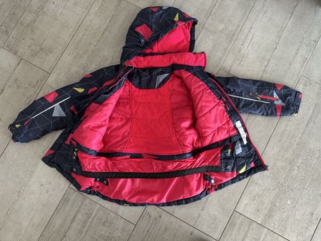 Winterjacke Girls Tchibo Grösse 134 mit Schneefang⛷️❄️❄️