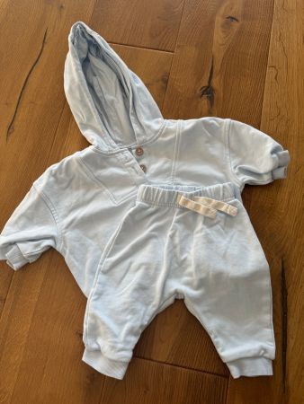 Süsser Baby Tracksuit Gr. 0-3M (62)