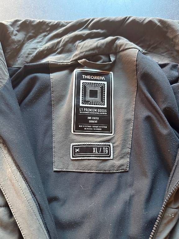 Vestes: L1 Helix Theorem Midlayer-Jacke Gr. XL – D'occasion à Flims Waldhaus par f0.9 2