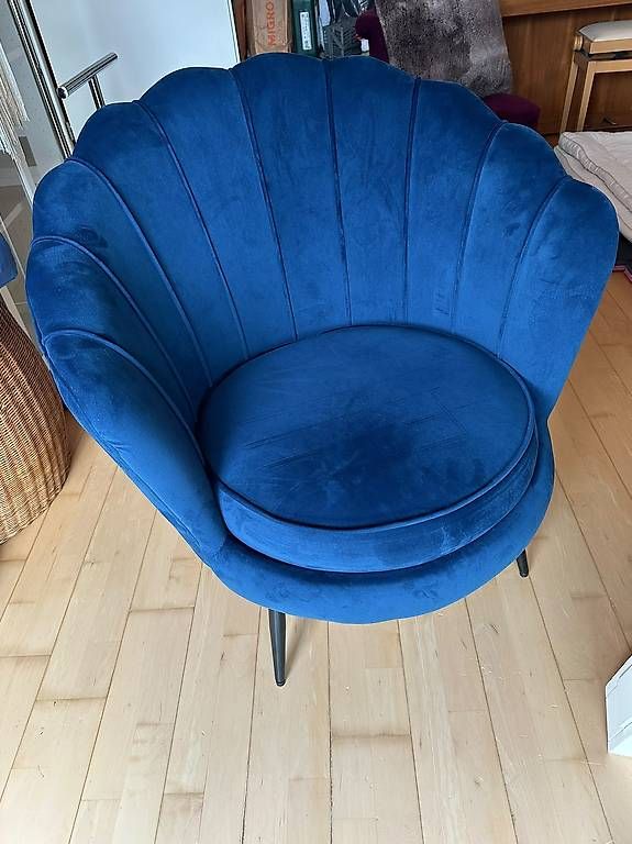 Sessel: Wunderschöner blauer Designer-Sessel  – Gebraucht aus Oberweningen von gta_kl5b 1