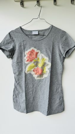 Conte of Florence, T-shirt gris, fleurs appliquées, S 48