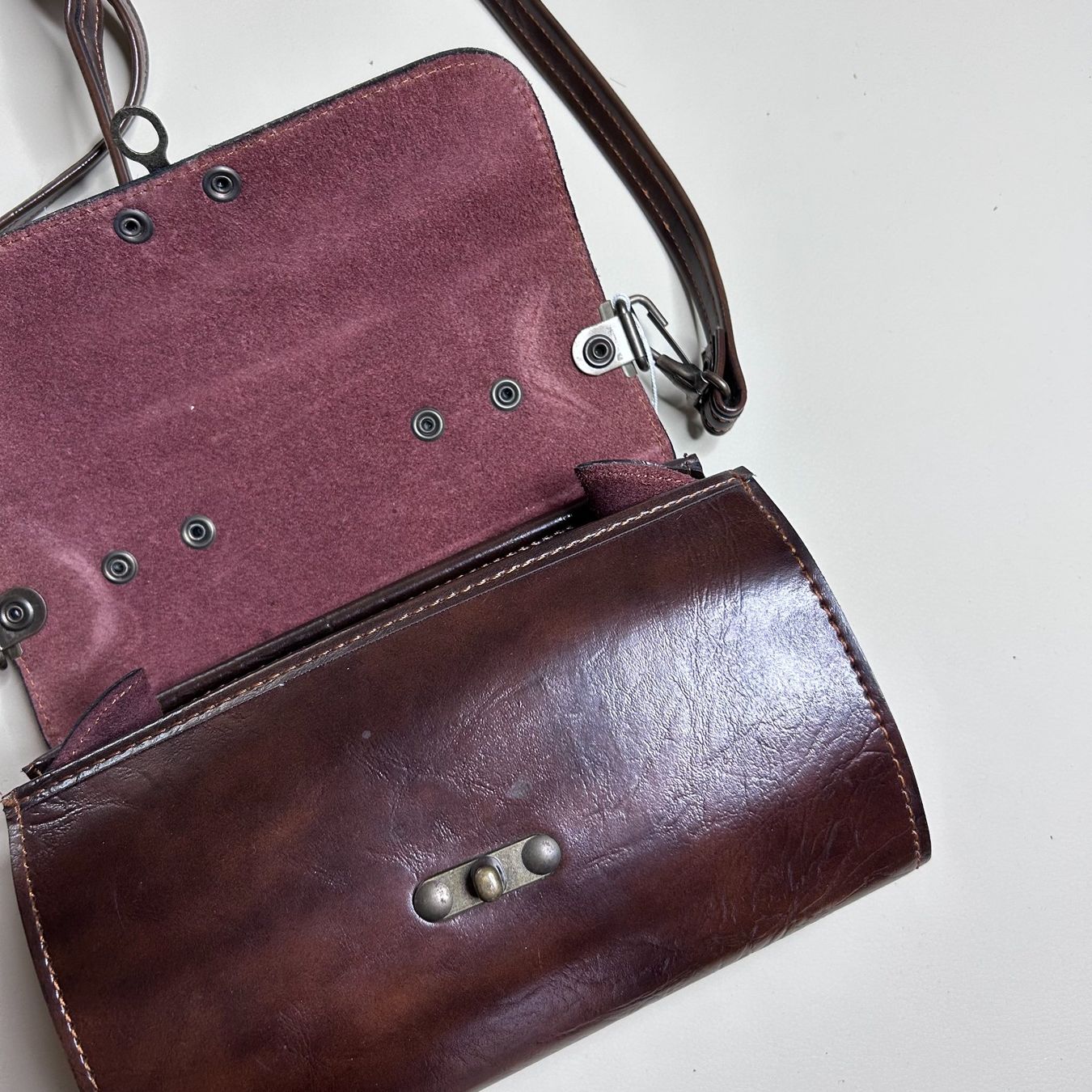 Vera Pelle Sacs femmes: Hard-Shell Leather Bag – D'occasion à St. Gallen par look-twice 2