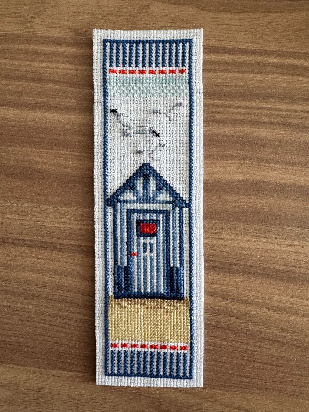 Altre raccolte & rarità: Lesezeichen gestickt Strandhaus – Nuovo (secondo la descrizione) da Dübendorf venduto da ZiKarten