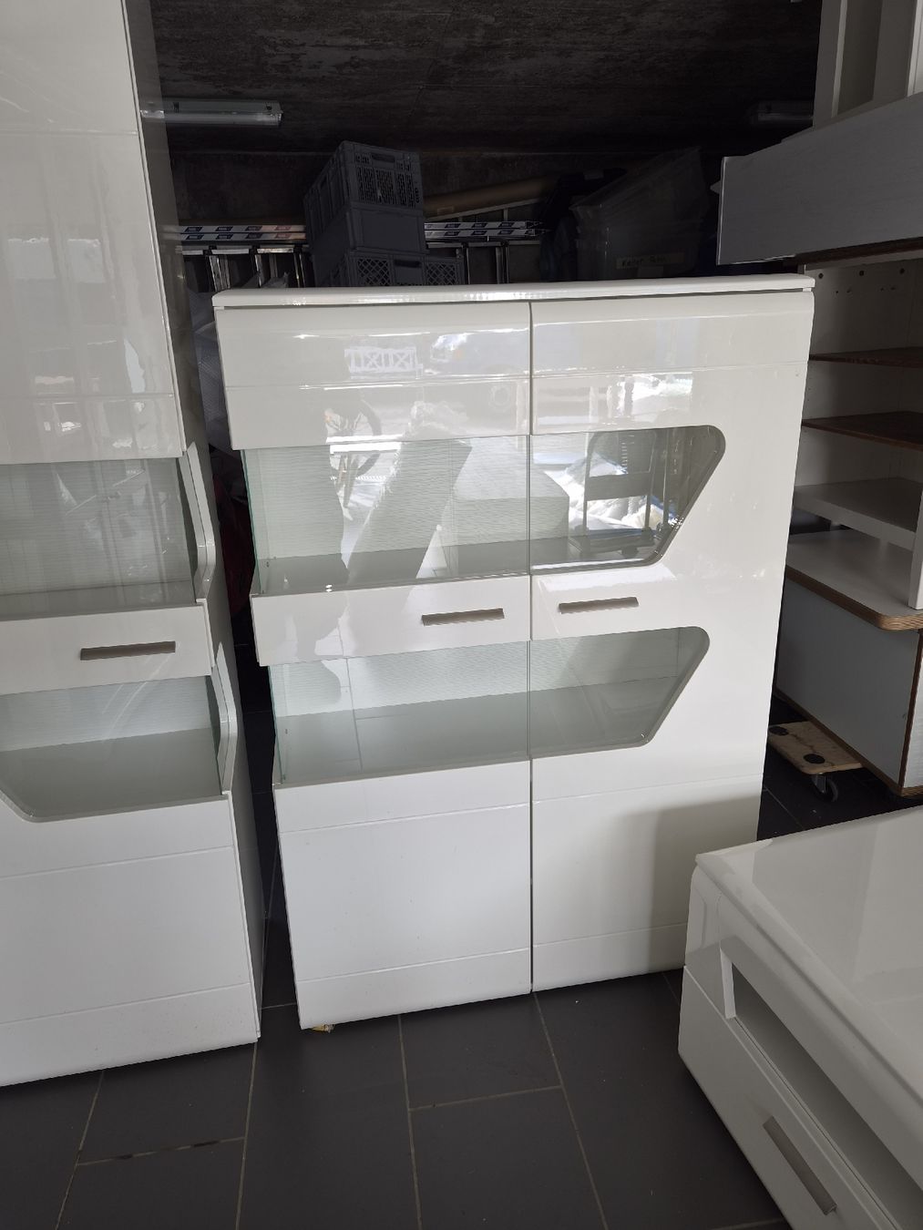 Vetrine: Forte Skyview Vitrine Fernsehmöbel Weiss – Usato da Dürrenäsch venduto da Uliu 2