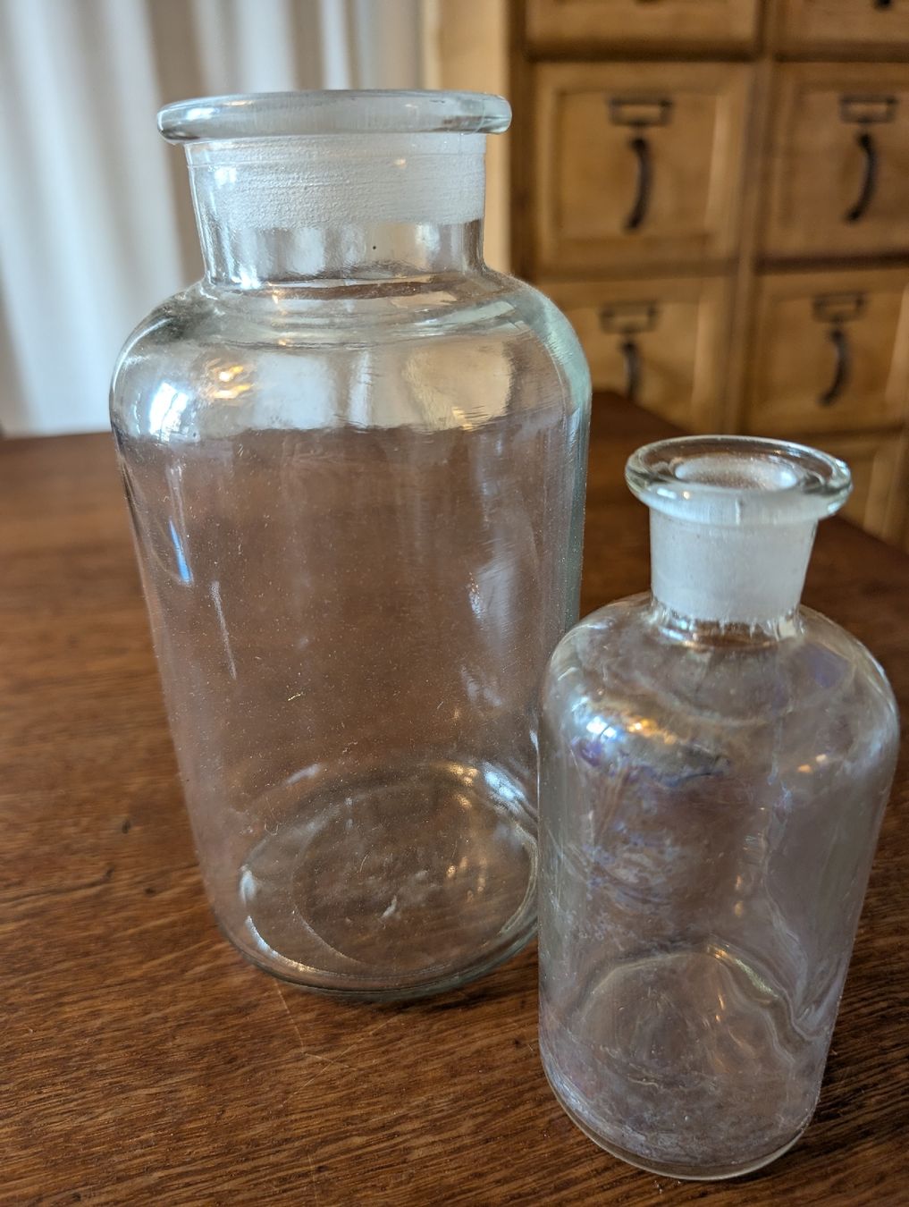 Gläser: 2 Vintage Apotheker Gläser Glasbehälter – Gebraucht aus Bern von Zorro333