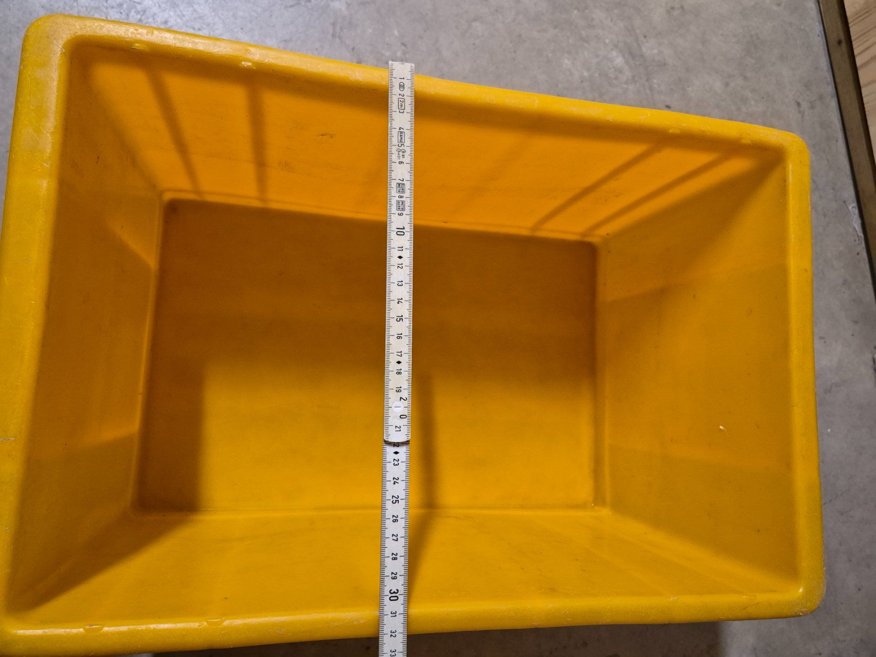 Contenitori & Simili: Bac jaune plastique grand format, occasion, robuste – Usato da Satigny venduto da salvatore73 4