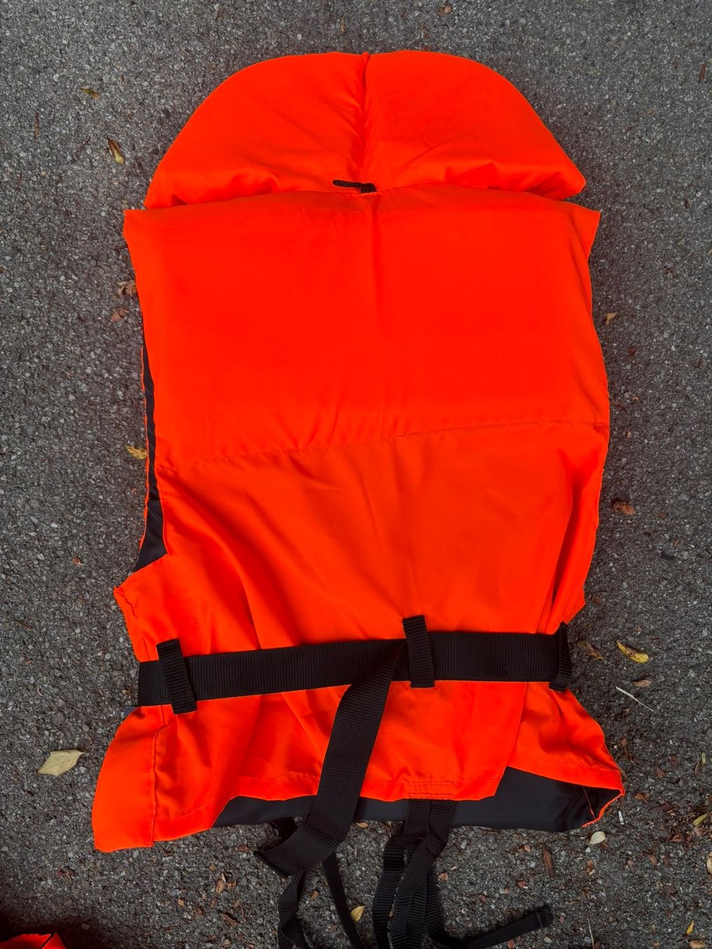 Giubbotti di salvataggio: 3x Compass Feststoff-Rettungsweste 100N – Nuovo (secondo la descrizione) da Stettlen venduto da nic_fgb8 1