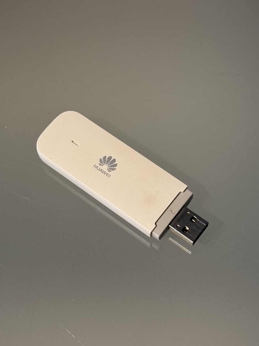 Huawei Modems & Routeurs: Huawei LTE USB Stick – D'occasion à Cadenazzo par nick995