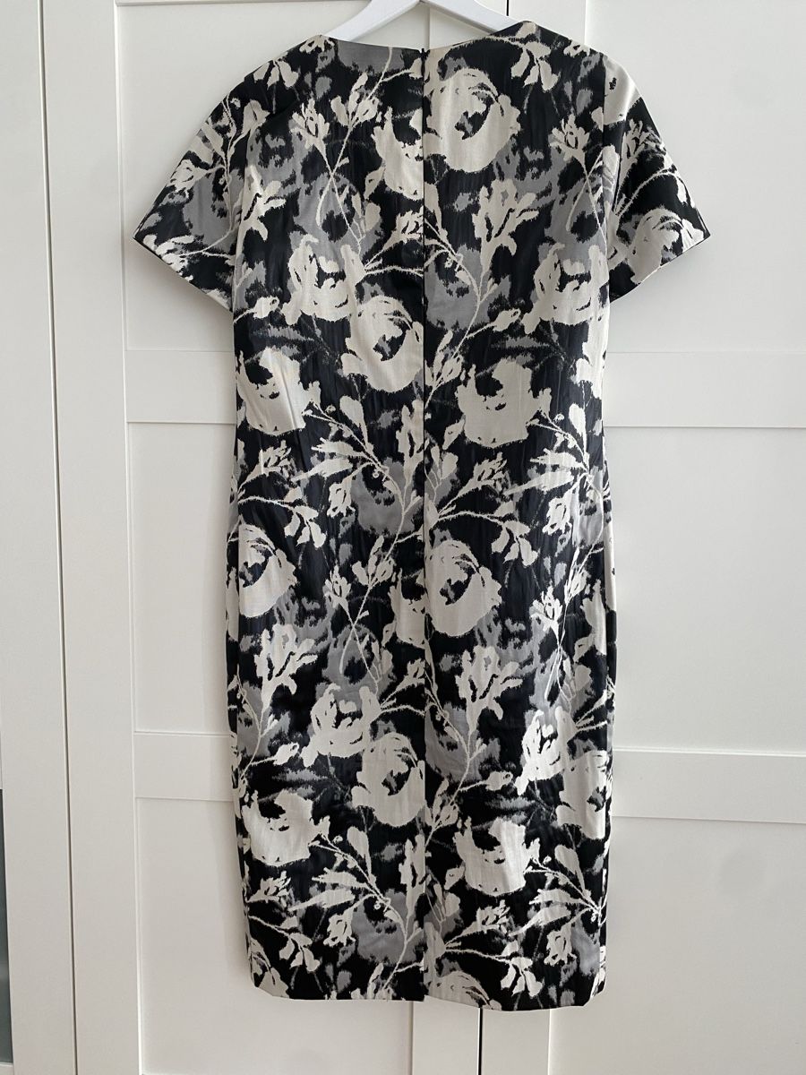 Vestiti: Hochwertiges Kleid mit Blumenmuster, ca. Grösse M – Usato da Burgdorf venduto da allesolivia 3