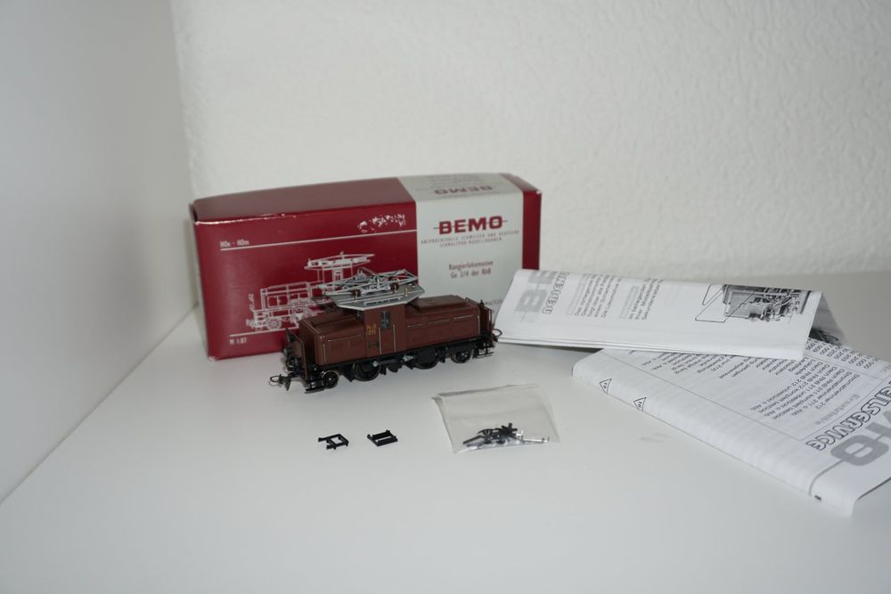 Locomotive Bemo H0m Ge 2/4 213 RhB, époke IV, état Neuf, Analogique