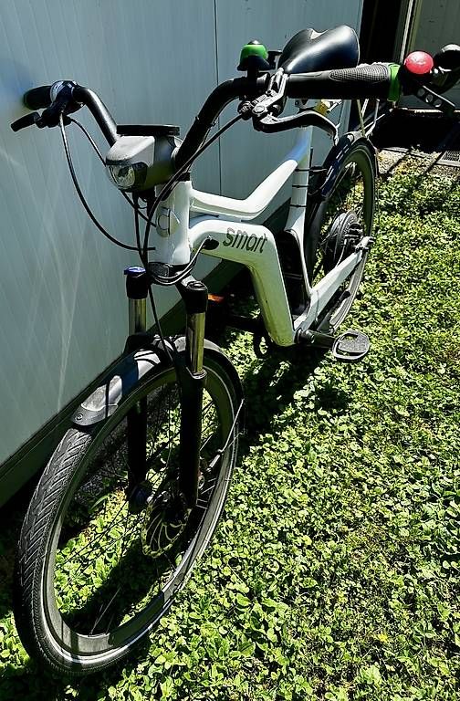 Velos: E-bike Smart colore bianco  – Gebraucht aus Caslano von giu_h872 1