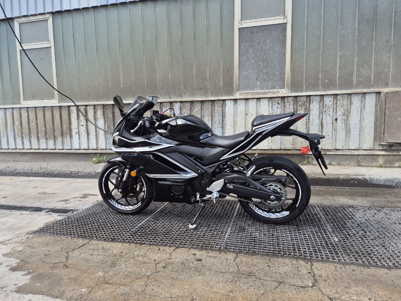 Yamaha Strada: Yamaha YZF R3 – Usato da Savognin venduto da Mic_web6 1