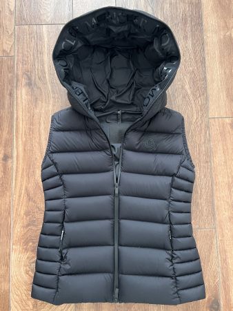 Moncler Daunenweste schwarz
