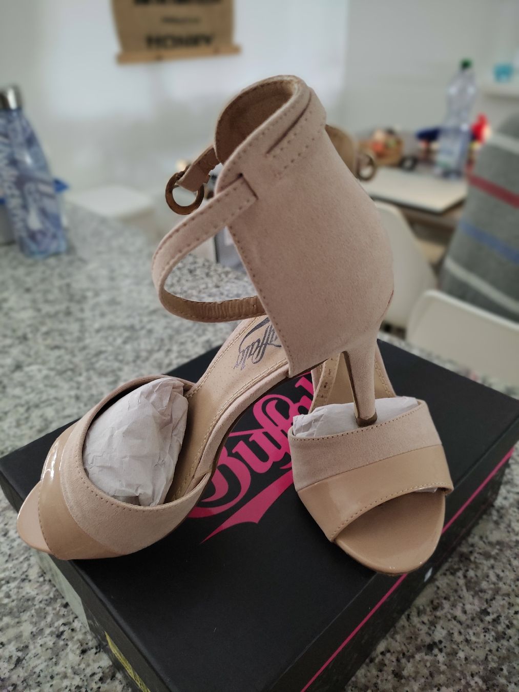 Buffalo Scarpe da donna: Wenig getragene schicke Buffallo Schuhe - Grösse 37 – Usato da Greifensee venduto da veronikas1984 2