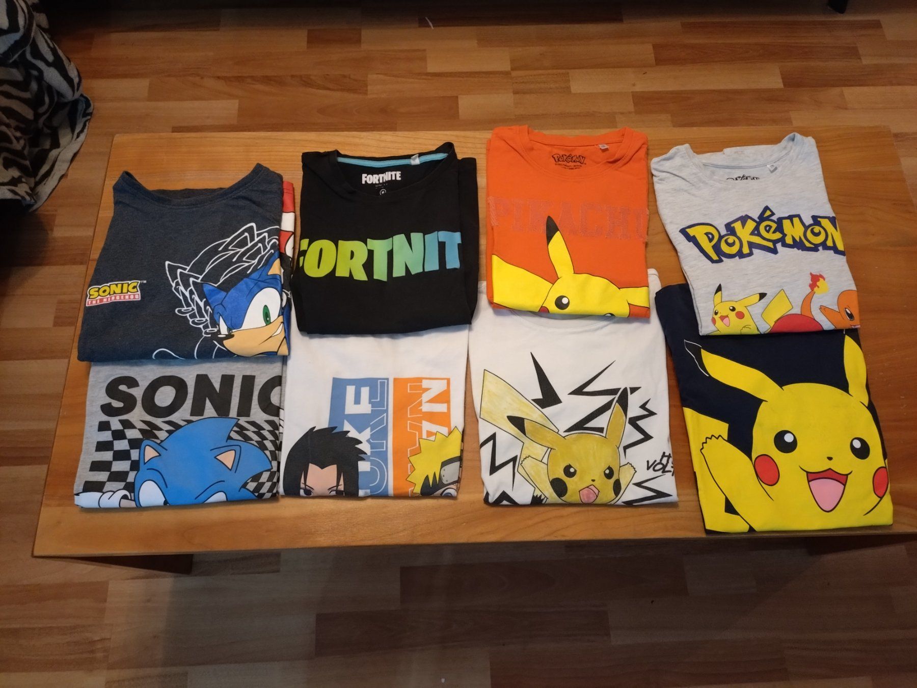 Lotti & Set di vestiti: Kinder Kleider Paket, T-Shirts, Pullover, Gr. 146 – Usato da Hagenbuch ZH venduto da corkel01 2
