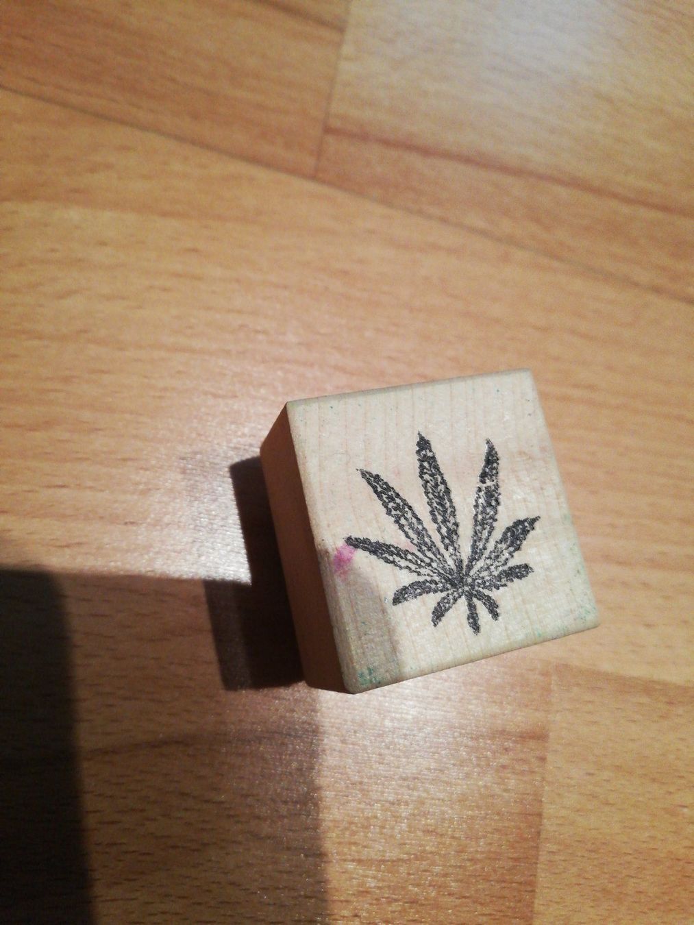 Timbri: Stempel Hanfblatt – Usato da Büttikon AG venduto da Amineah