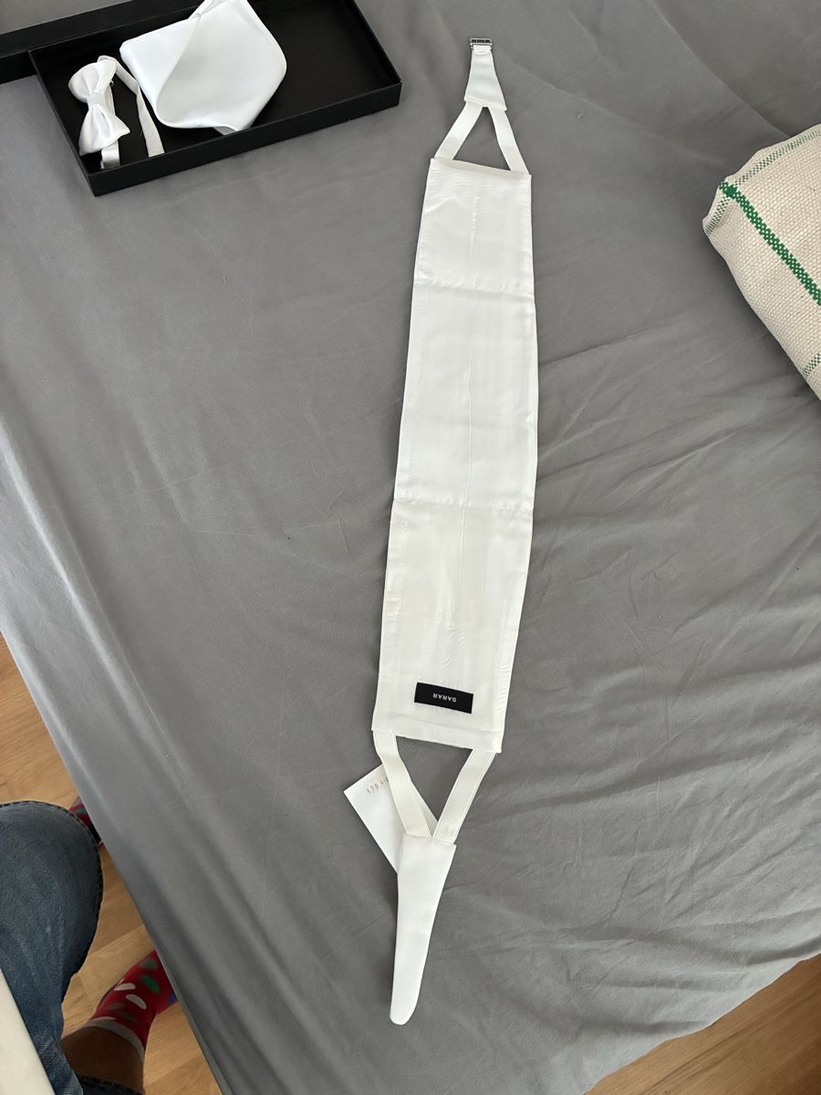 Cravatte: Herren Set Kummerbund-Fliege-Einstecktuch weiss Sarar – Usato da Wetzikon ZH venduto da Higure 7
