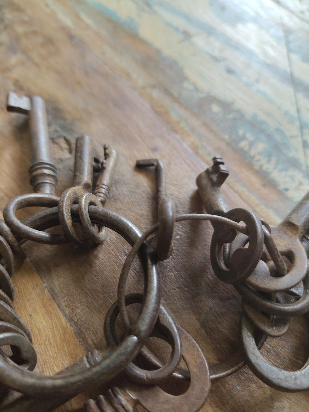 Chiavi: Alte Schlüssel Sammlung - Deko Vintage – Usato da Olten venduto da so.bi 3