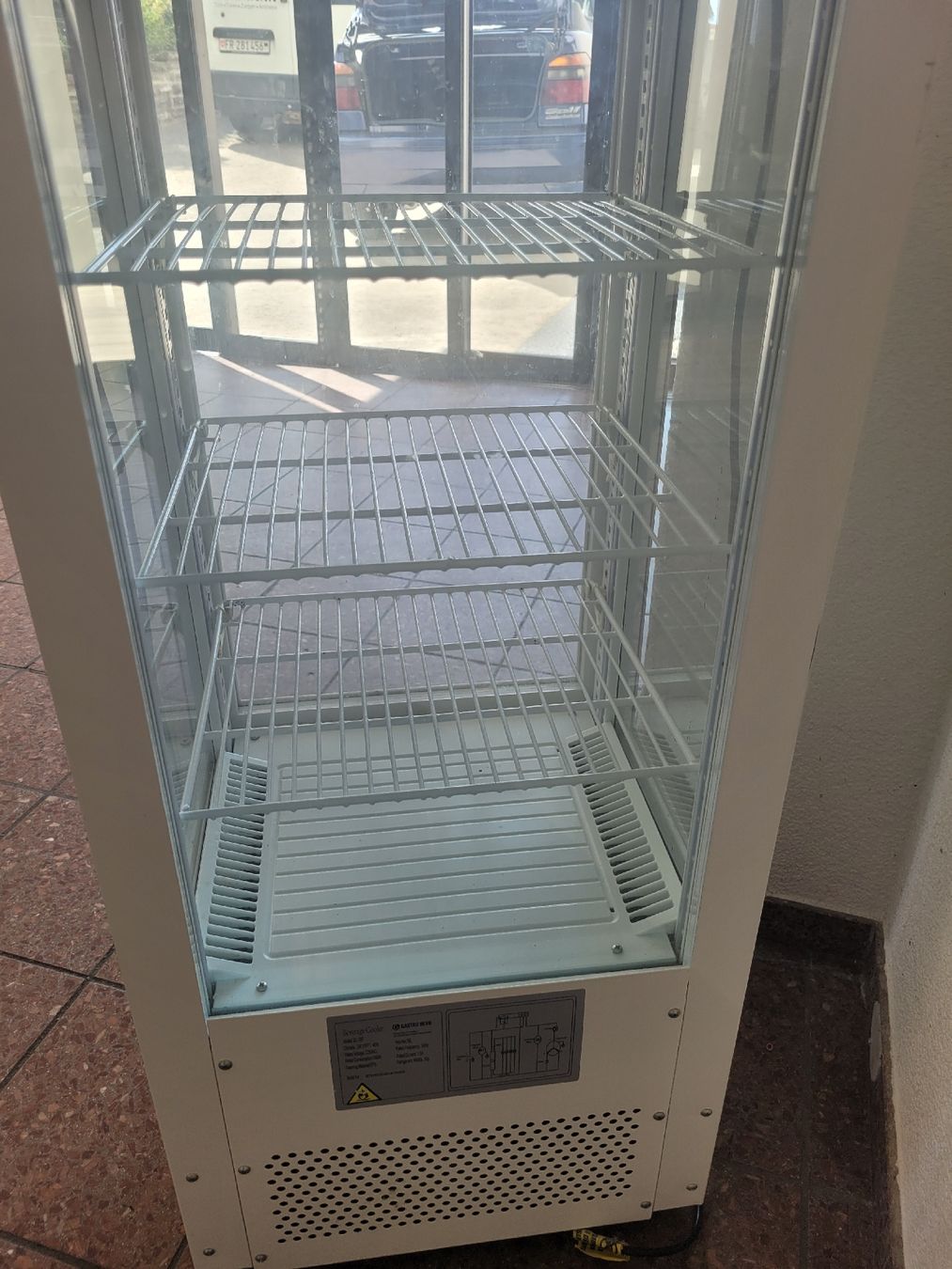 Frigoriferi: Vitrine refrigéré defectueux – Difettoso da Dompierre FR venduto da audrey011113 2