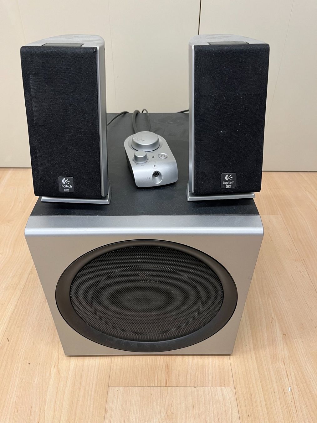 Logitech Casse acustiche: Logitech Z-2300, 2.1 THX-Certified – Usato da Brütten venduto da Burschi4