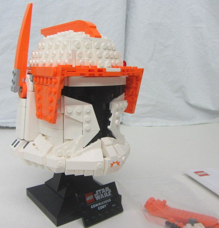 Lego Kit di costruzioni: LEGO Star Wars 75350 " Clone Commander Cody Helmet " – Usato da Kreuzlingen venduto da heinrich7h 2