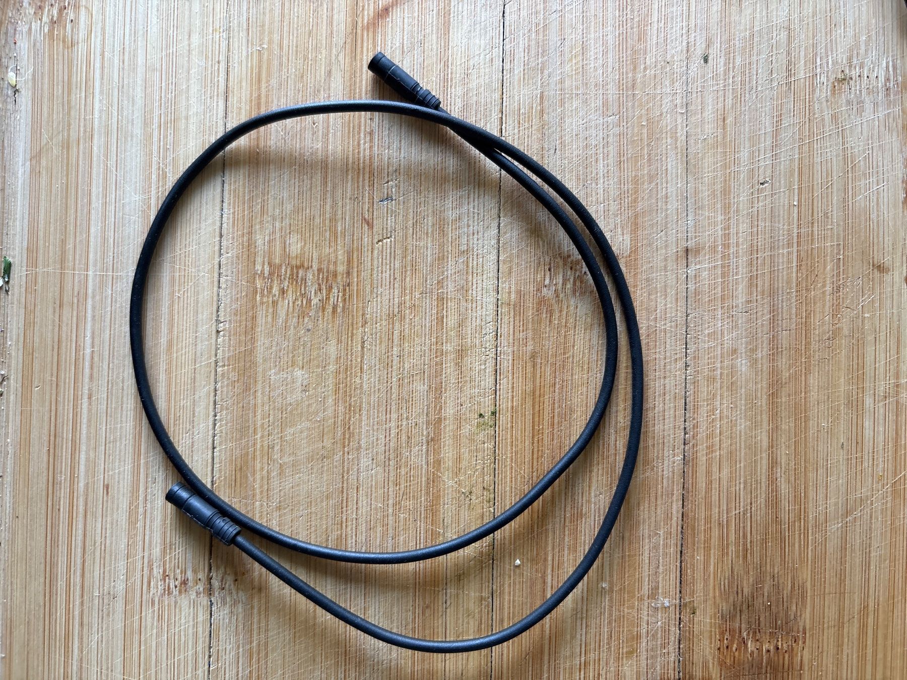 Shimano Pièces détachées: Câble Shimano di2 SD-50 350mm – D'occasion à Biel/Bienne par pat_kh7v