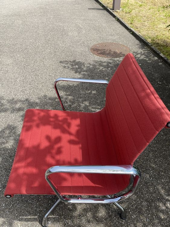 VITRA EA107 - in Rot 6