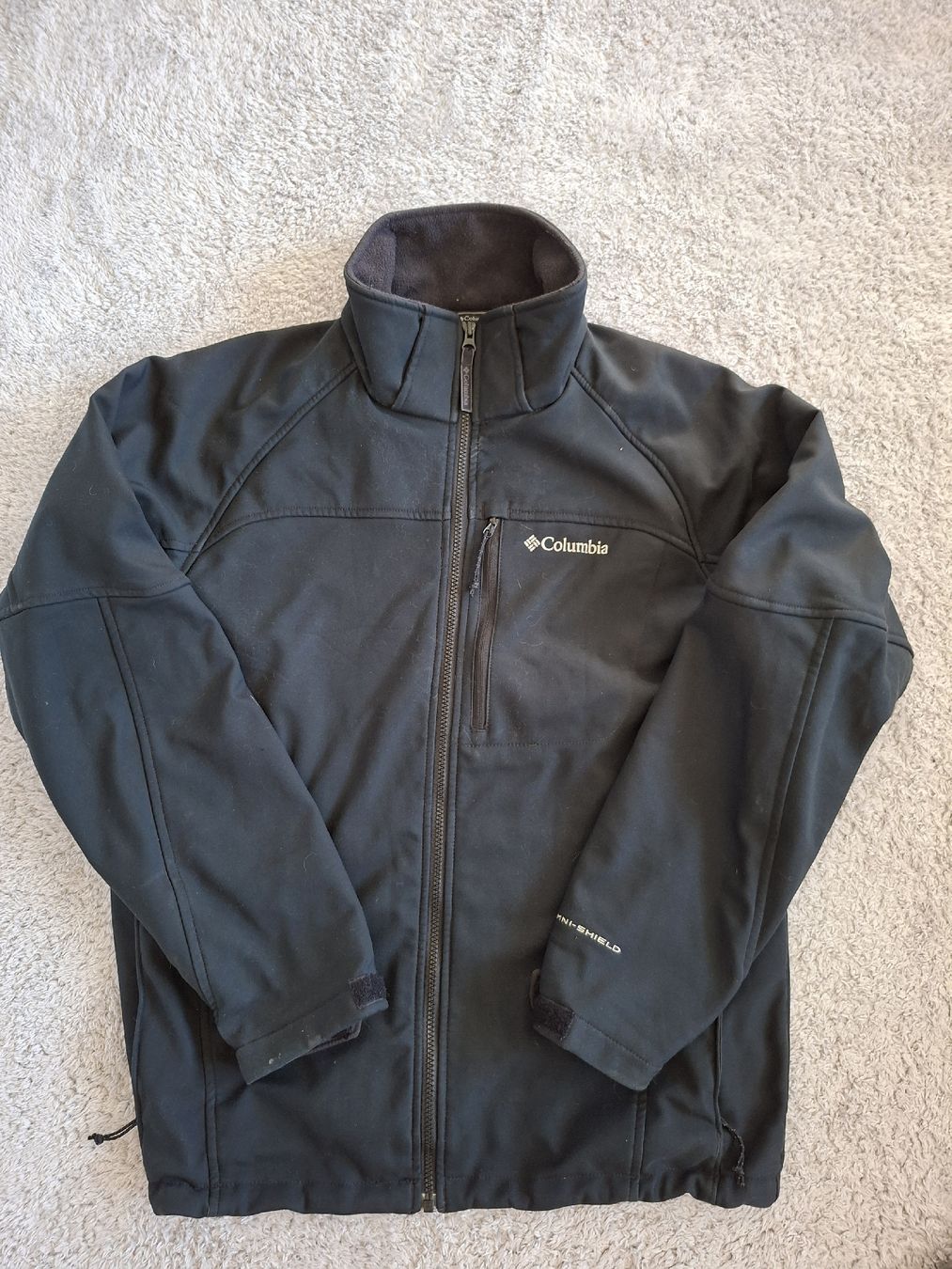 Columbia Giacche: Veste softshell Columbia noire taille L  – Usato da Renens VD venduto da ser_j2fn