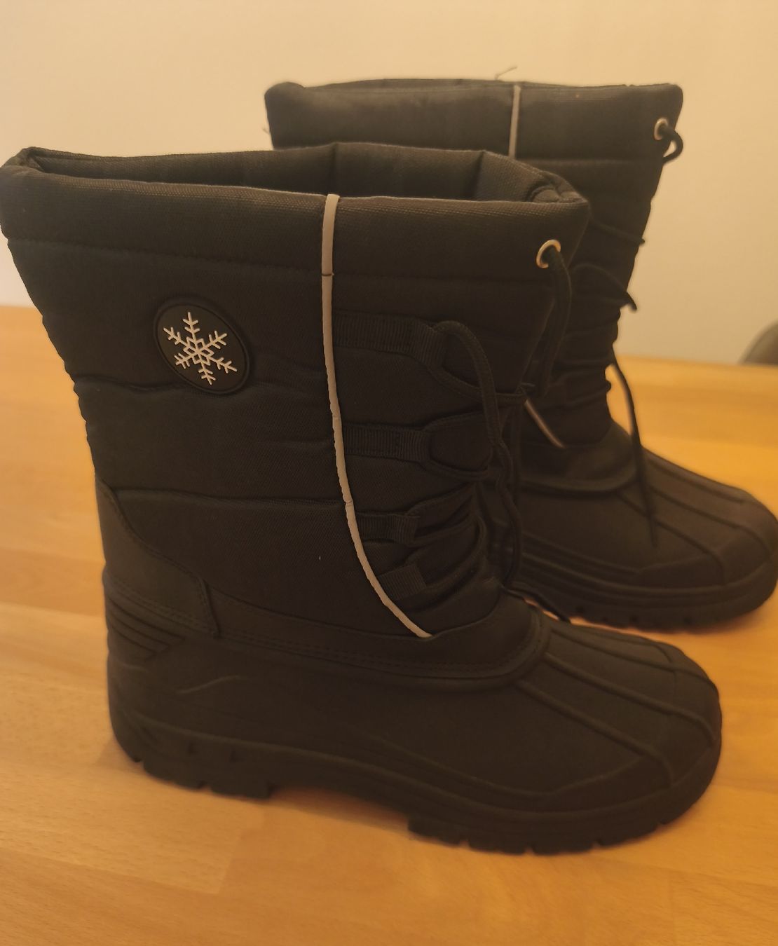 Scarpe da uomo: Atrium Thermo Stiefel / Winter Gr.41 – Nuovo e nell'imballaggio originale da Bühler venduto da DealHaus_Ostschweiz 1