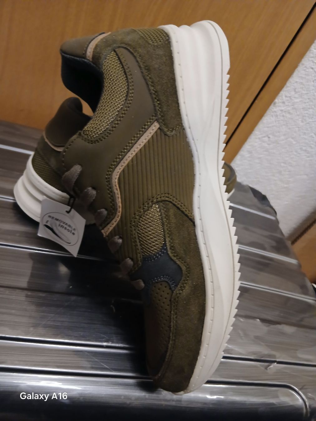 Herrenschuhe: Baskets Bull Boxer neuves jamais portées – Neu und originalverpackt aus Genève von Martinbng 5