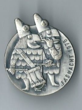 Basler Plaketten & Abzeichen: Fasnachtsplakette Basel, "Blaggedde" 1976 (Silber) – Gebraucht aus Zürich von t24_de