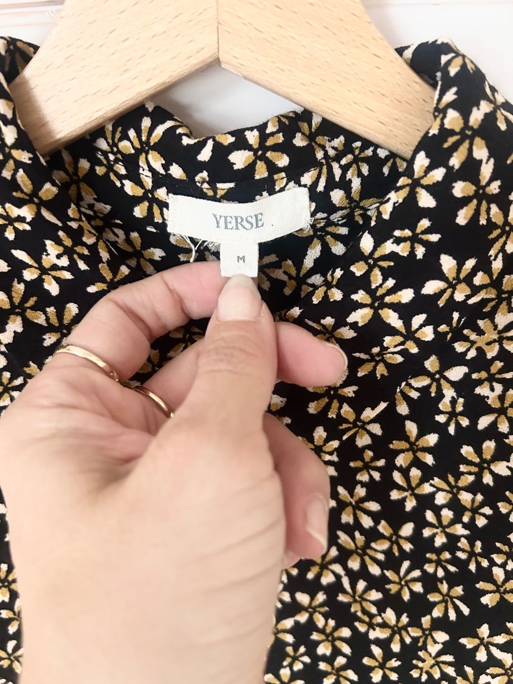 Kleider: Yerse Blumenkleid - Gr. M – Gebraucht aus Illnau von Monkky 4