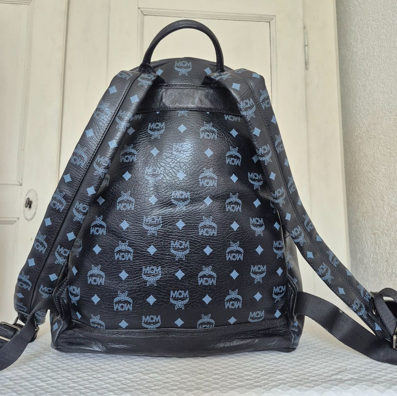 Mcm Zaini: Original MCM Rucksack mit Nieten – Usato da Dottikon venduto da Pega7 3