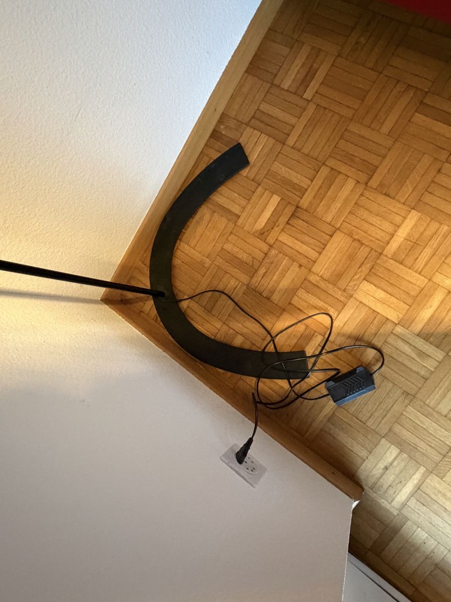 Lampen: Moderne Bogenlampe schwarz LED Stehleuchte – Gebraucht aus Aesch BL von Kliana 1