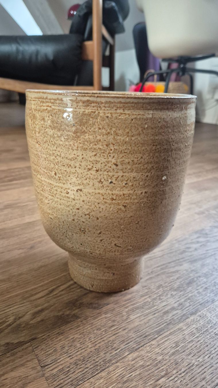 Vasi per fiori: Beige flower pot – Usato da Zürich venduto da mon_attitude