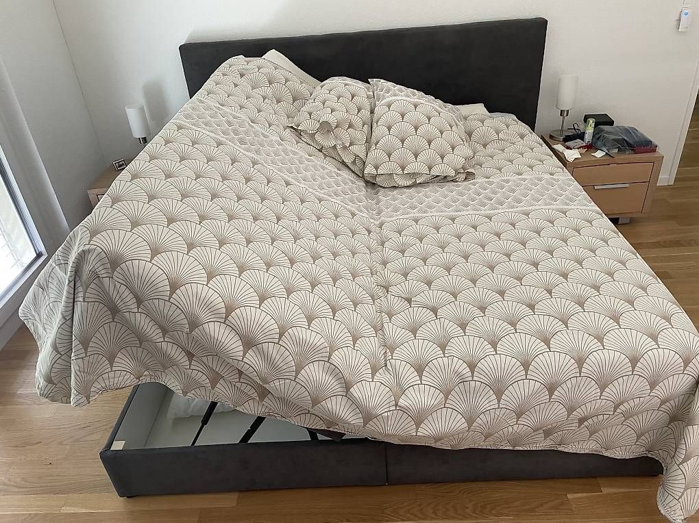 Betten: Boxspringbett 180x200 mit Bettkasten, anthrazit – Gebraucht aus Spreitenbach von sam_m9hb 1