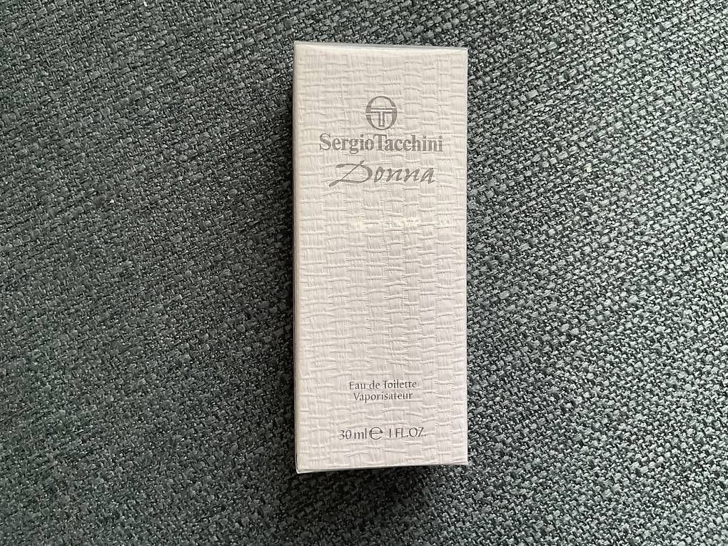 Profumi & Eau de Toilette: Eau de toilette Sergio Tacchini Donna – Nuovo e nell'imballaggio originale da Icogne venduto da luna.16 1