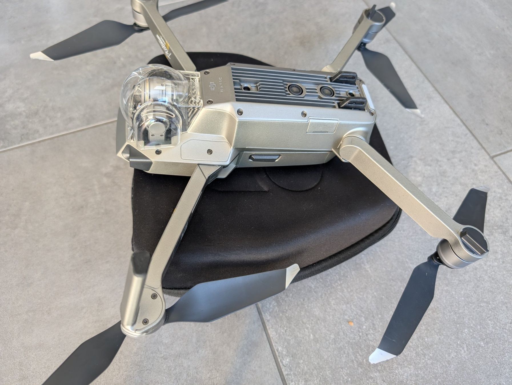 DJI Modellismo RC: Drone DJI Mavic Pro Platinium edition – Usato da Cugy VD venduto da Cadfael 1