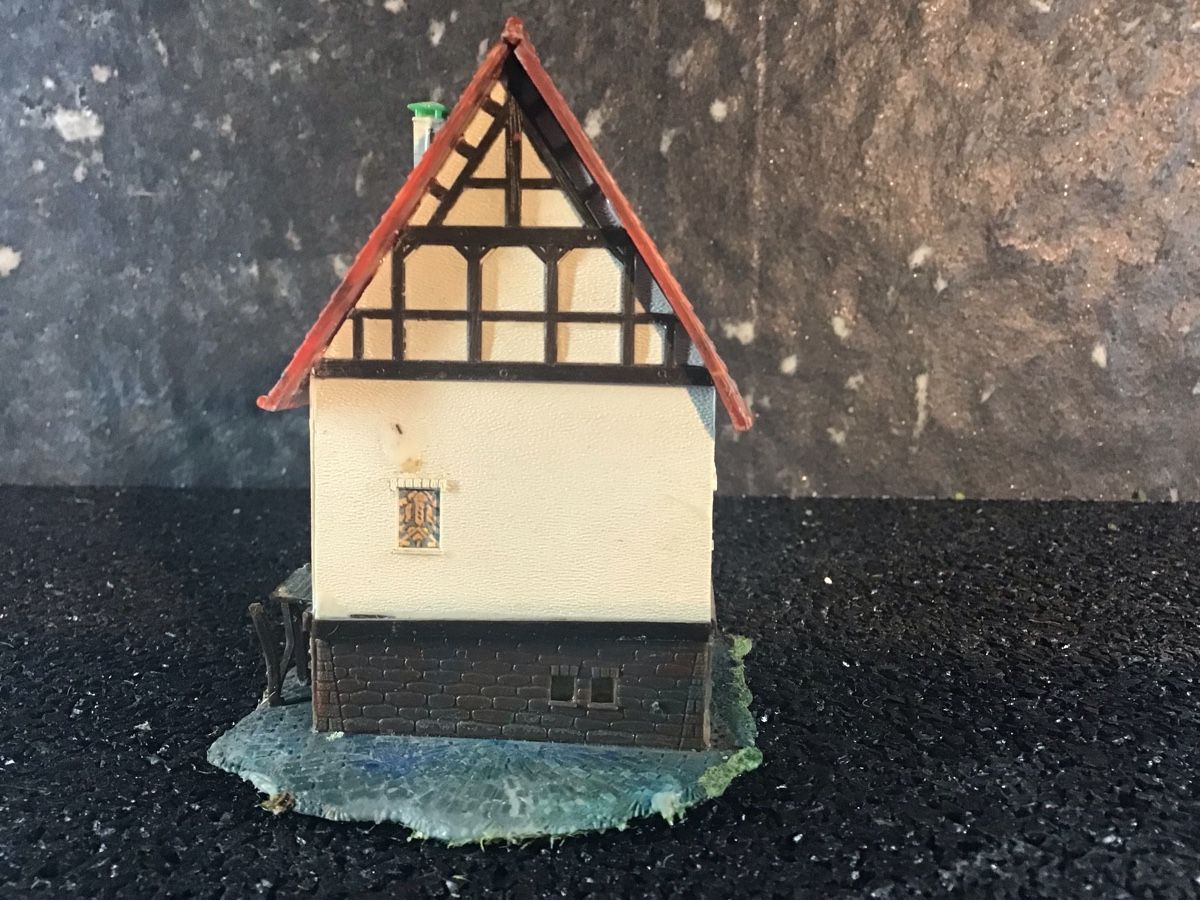 Kit di modellismo & Modellini statici: MODELL GEBÄUDEHAUS – Usato da Männedorf venduto da Spezial-Modelle 2