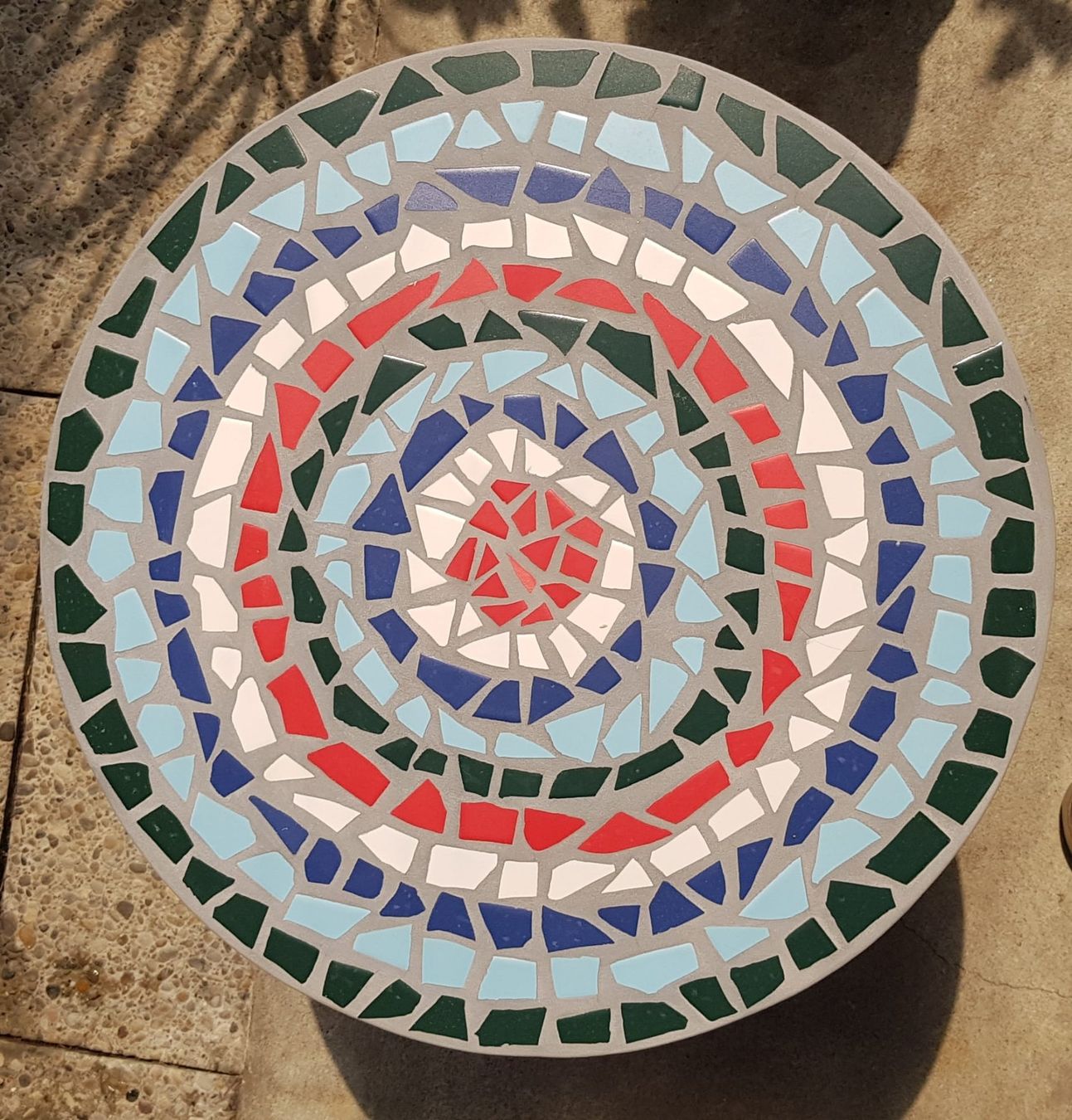 Bodenbeläge: Mosaik Gartenplatte Rund 50cm Neu – Neu (gemäss Beschreibung) aus Stetten AG von Knudel7