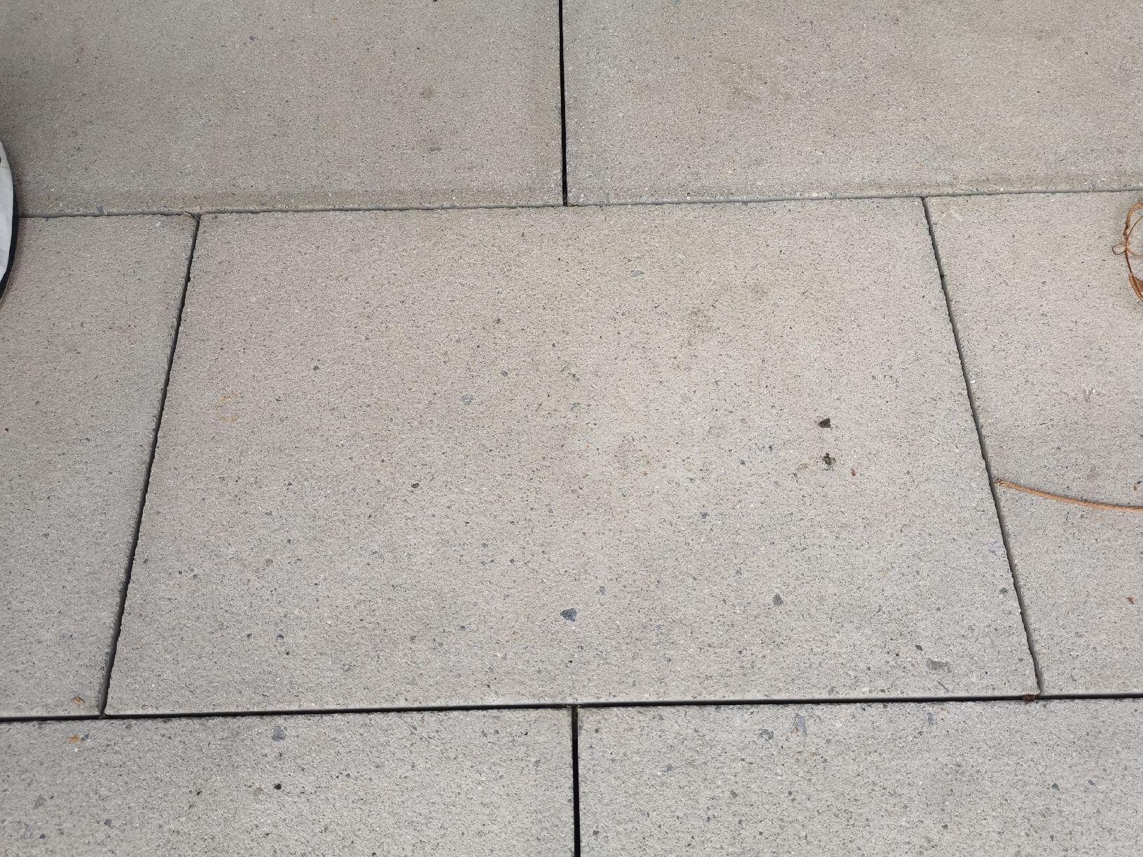 Rivestimenti per pavimenti: Zementplatten für Aussenbereich – Usato da Sarnen venduto da Dreiradfahrer 2