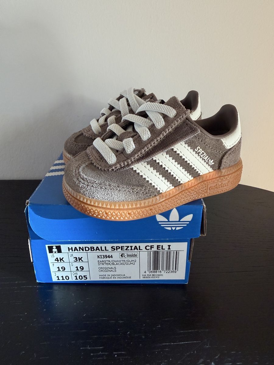 Adidas Ensembles coordonnés: ADIDAS Sneaker / Lernlaufschuhe – Neuf avec emballage d'origine à Bern par bibibouchette 1