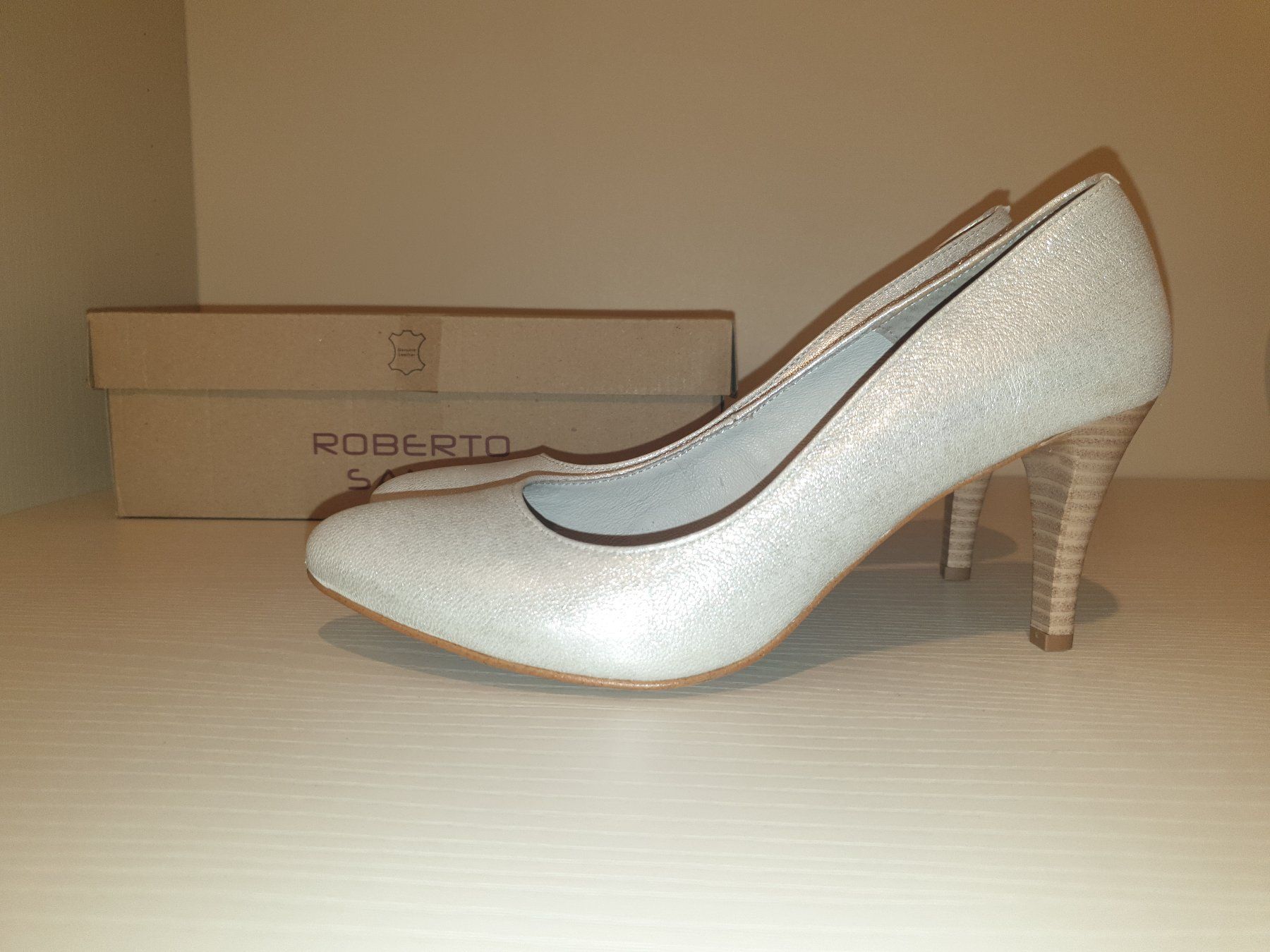 Roberto Santi Scarpe da donna: Roberto Santi EU 38 – Nuovo e nell'imballaggio originale da Chiasso venduto da Arina888