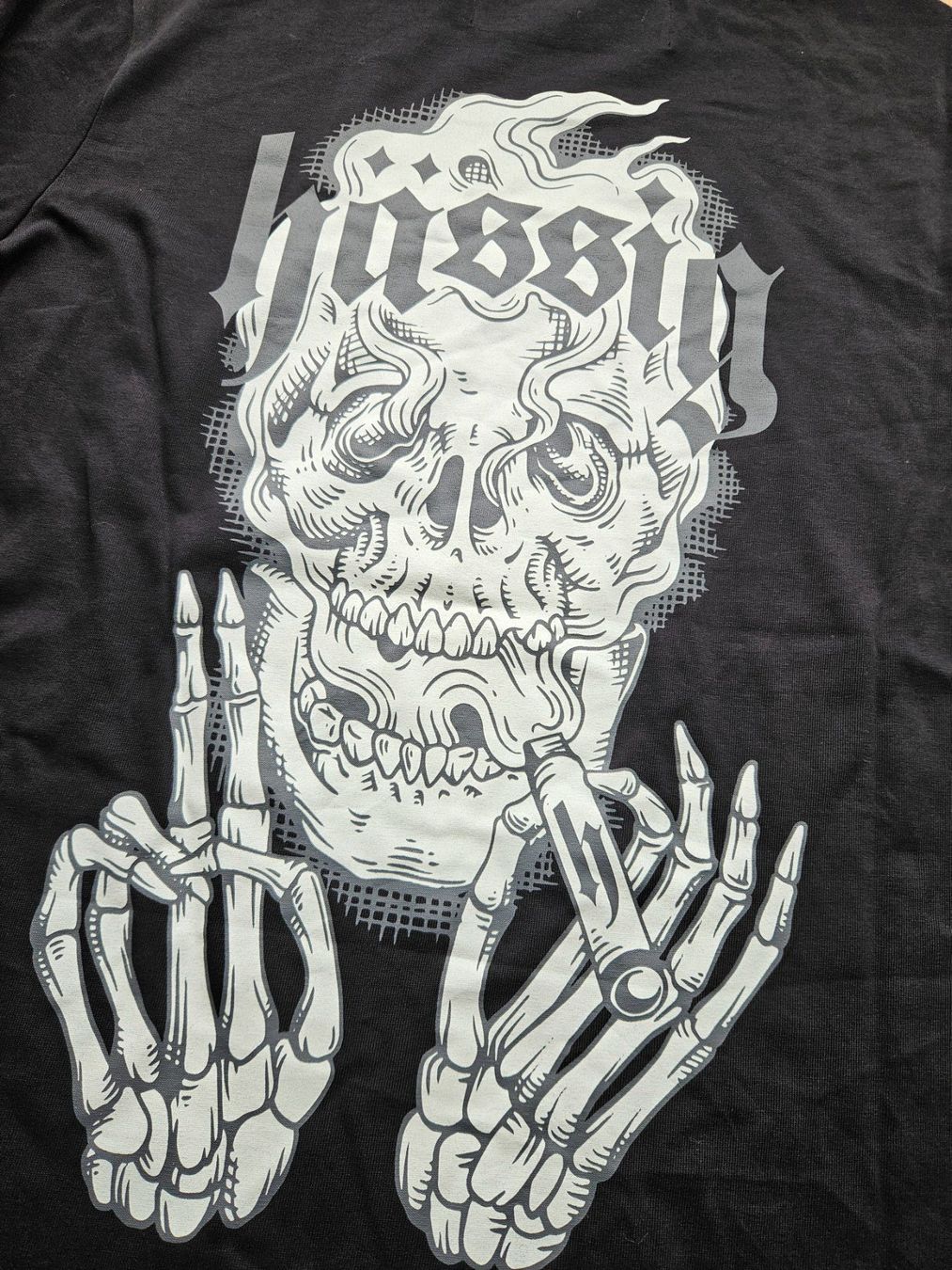 Hässig Maglioni & Felpe: Hässig Pullover Grösse M Totenkopf schwarz – Usato da Hägglingen venduto da United-Village-Trade 6